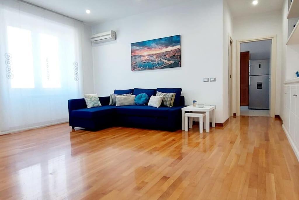 Blue Apartment Cagliari Buitenkant foto