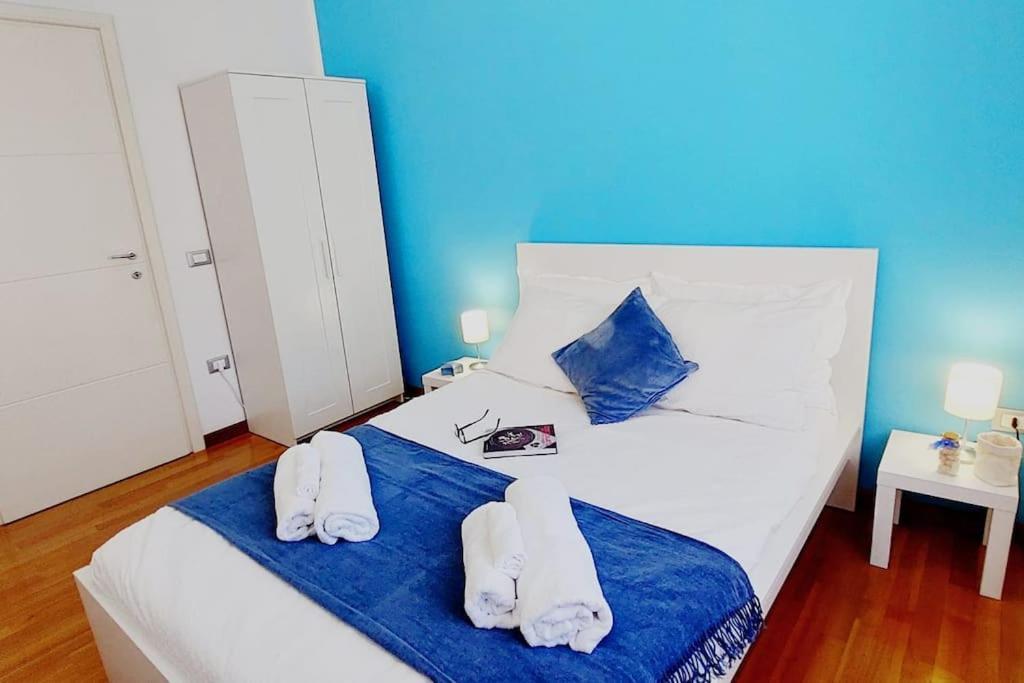 Blue Apartment Cagliari Buitenkant foto